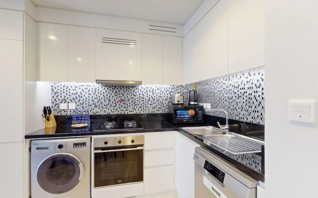 Primestay - 2BR in Aykon City - Dubai