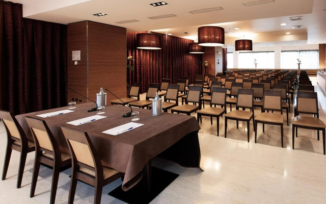 Antony Palace Hotel