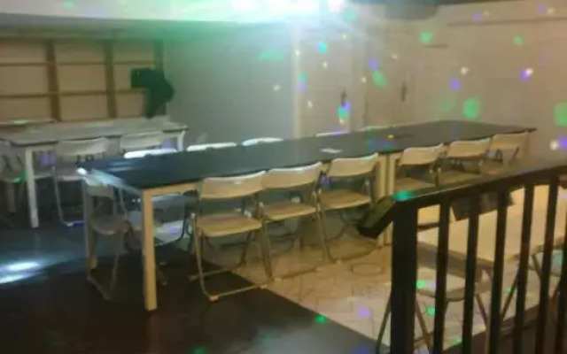 Xiao Hotel Apartment (Shanghai Pengpu Xincun Subway Station)