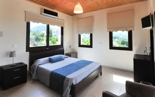Sunset View Villa in Argaka