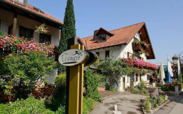 Hotel Neumayr