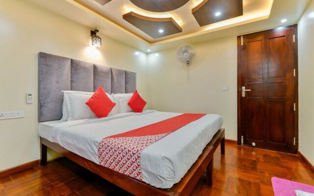 OYO 23063 Luxury Meghavarsham 5BHK