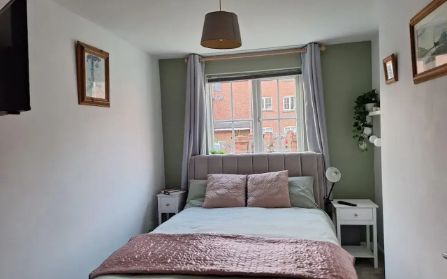 Stratford-upon-avon - Sleeps 4 - Pets Allowed