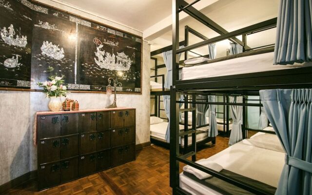 Sleep Soundly Hostel - Adults Only