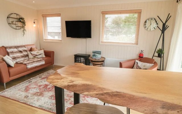 3 Valley View Lodges