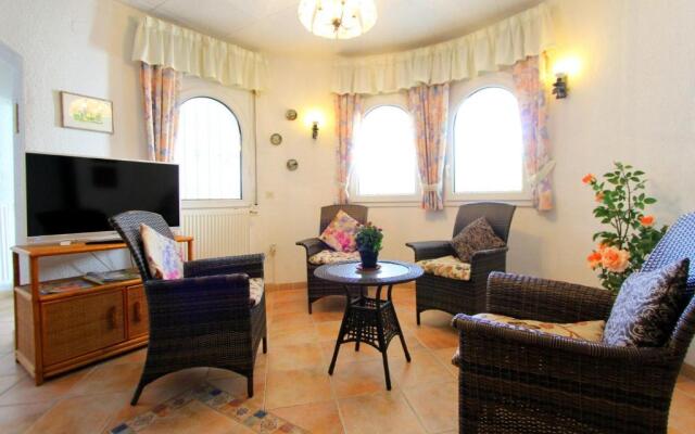 Leon Inmo Noguera 45 B - 10074