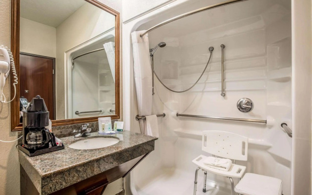 Quality Inn & Suites Seabrook - NASA - Kemah