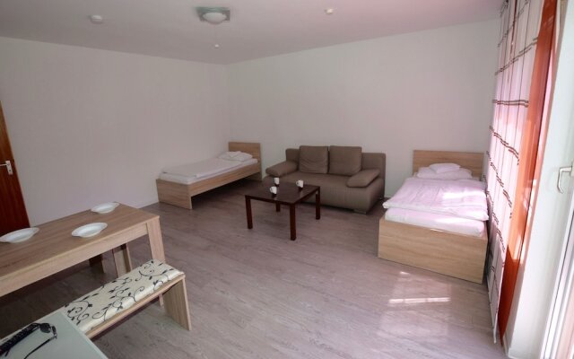 AB Apartment 14