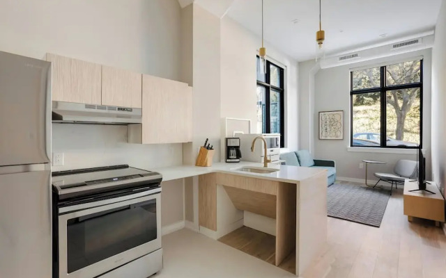 Sonder by Marriott Bonvoy The Edison Apartments Old City