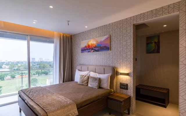 AR Suites Jewels Royale