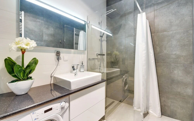 Flatbook City Center SPA Apartments