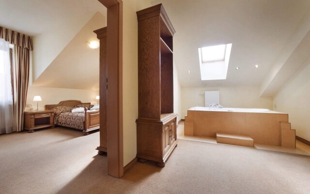 Hotel Renesans
