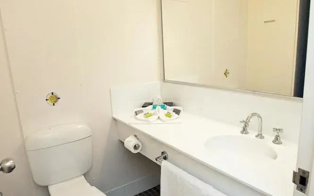 Islander Backpackers Resort