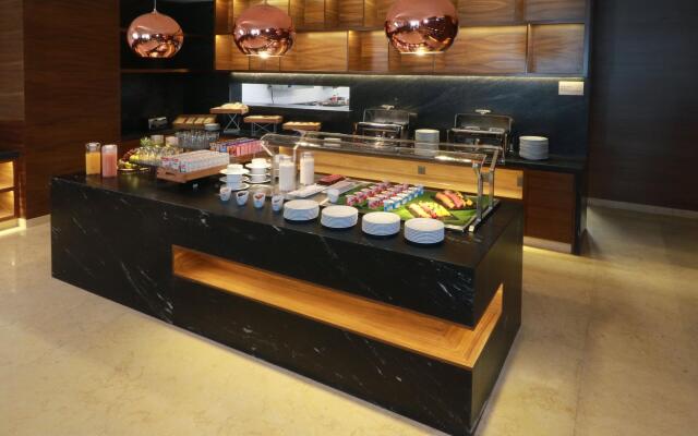 Holiday Inn & Suites Puerto Vallarta Marina & Golf by IHG