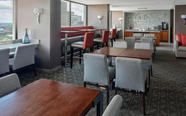 Sheraton Philadelphia University City Hotel