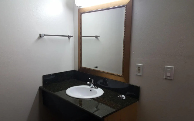 Flamingo Inn Long Beach