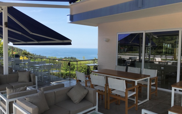 12 Olympian Gods Hotel