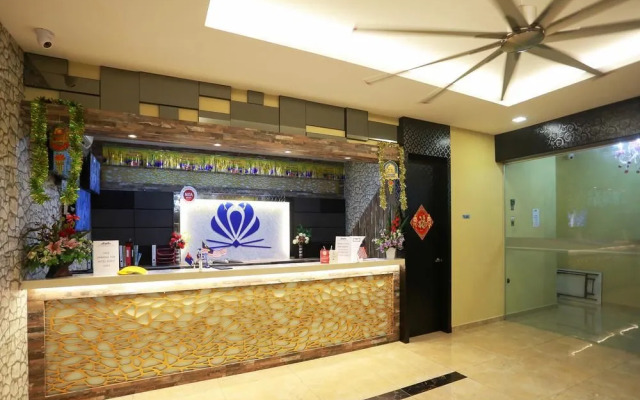 OYO 297 Elmark Hotel