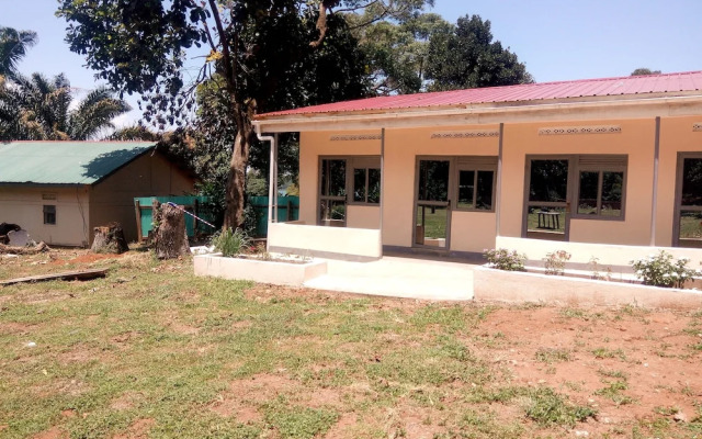 Ssese Islands Beach Hotel - Hostel