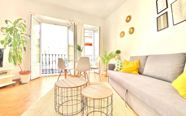 Comfortable studio old town, parking optional