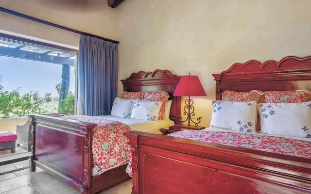 Blue Desert 11 - Casa De La Familia