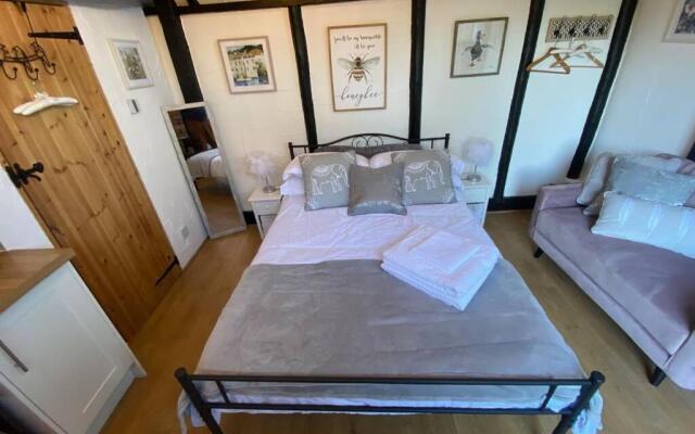 Windsor/Ascot/Bracknell beautiful barn