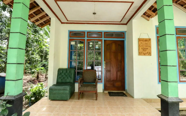 Homestay Mbah Parni By Zuzu