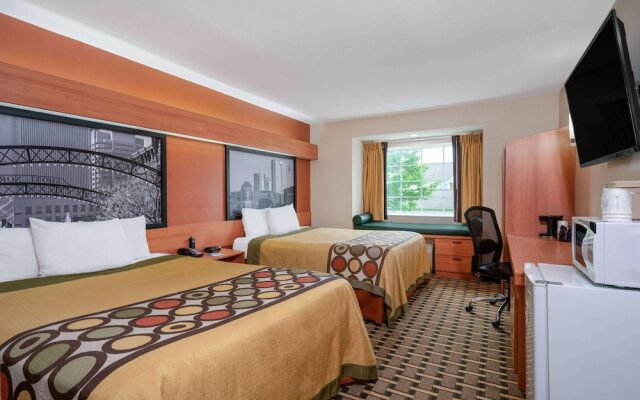 Super 8 Columbus West