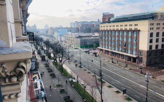 Amazing view of Khreshchatyk!