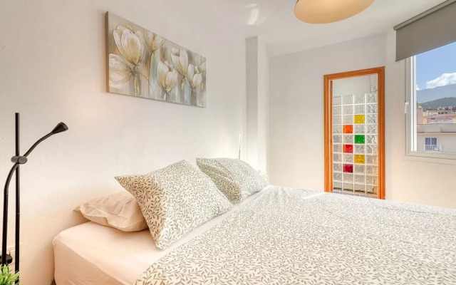 Retreat w Ocean Views Private Parking Ensuite