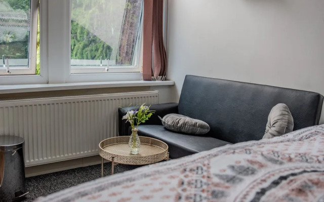 Bv Comfy Studio At Maningham Lane Bradford