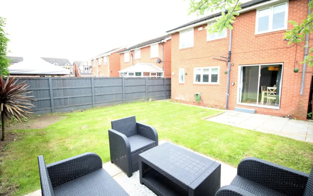 3 Bed Detached - Quiet Cul De Sac -private Parking