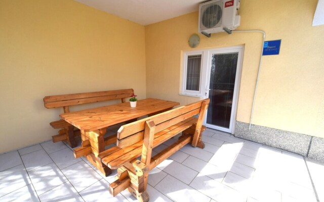 Apartments Buturajac