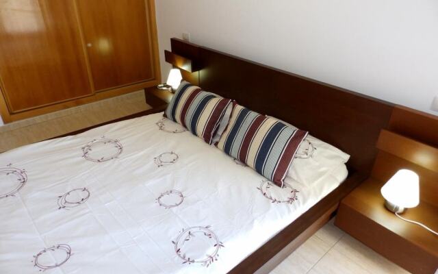 Apartment 2 Bedrooms With Wifi And Sea Views 108678