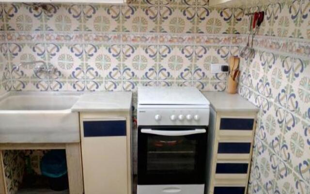 Lola Apartment Encorts