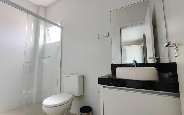 Aluguel Apartamento 2 Suítes em Bombas