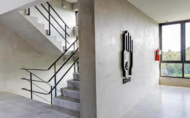 Le Lert Hotel Ratchaburi