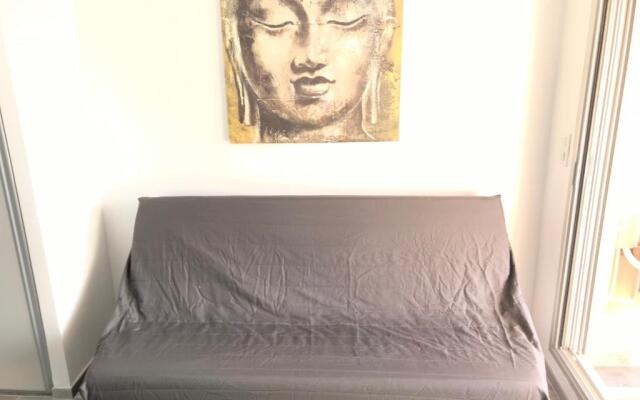 Appartement 2 pieces, renove, 2 piscines+tennis, mer, climatisation