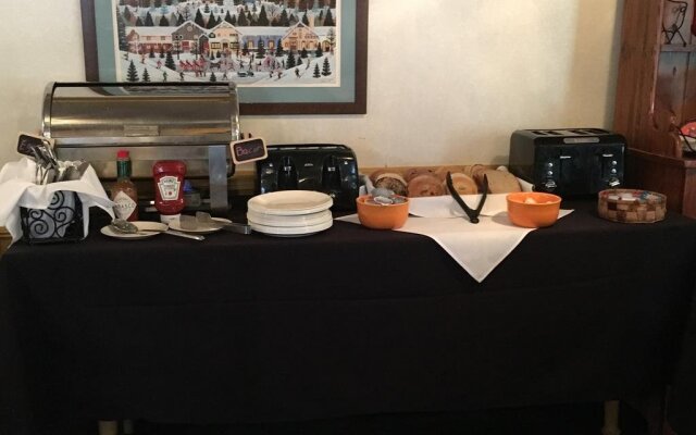 1896 House Inn & Country Lodgings