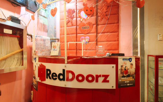 RedDoorz @ P Florentino Street Sampaloc Manila