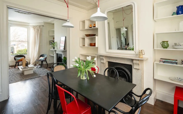 Entire Family Home In London