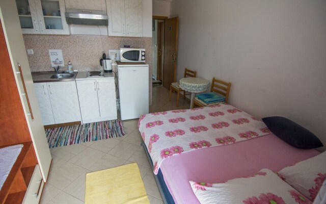 Apartments Klovica III