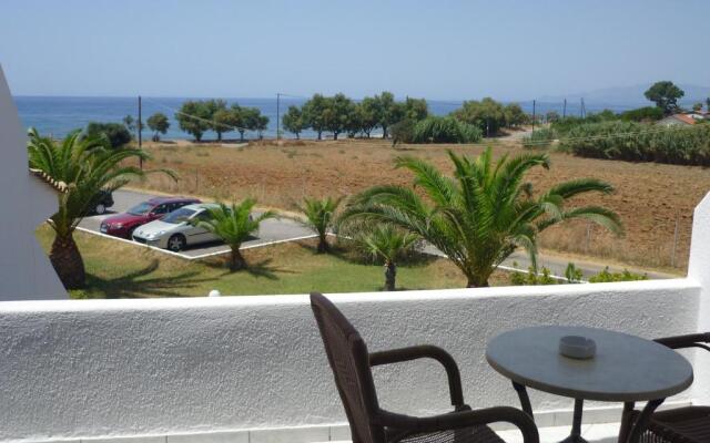 Oasis Hotel Kyparissia