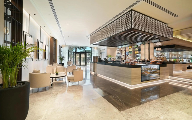 Al Ain Rotana Hotel