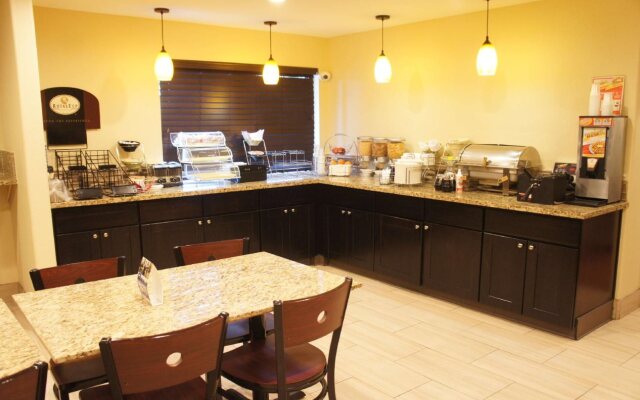 Best Western Plus Inn of Hayward