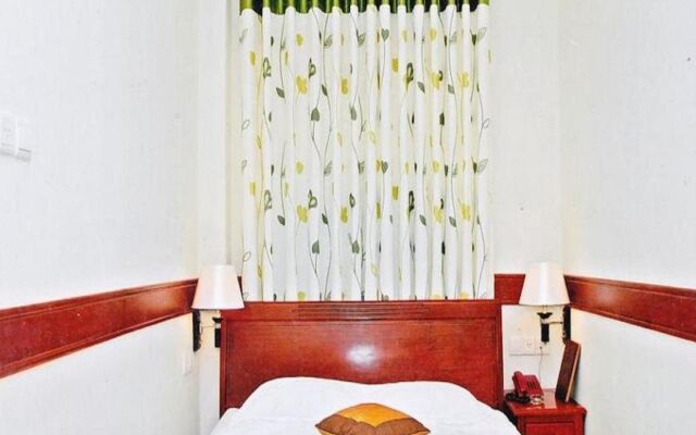 Pink Horizon Saigon Airport Hotel – Guest Rooms – Ho Chi Minh City