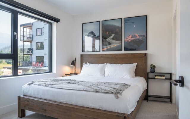 Glades and Green by Revelstoke Vacations