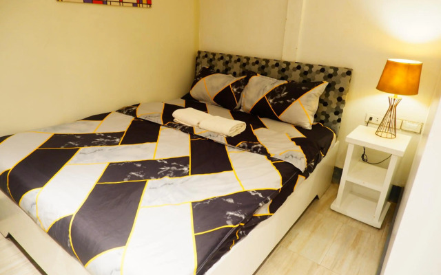OYO 492 Sunset View Ridge Residences