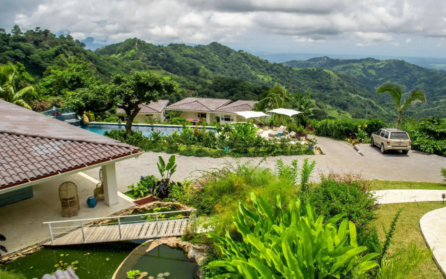 The Retreat at Altos del Monte