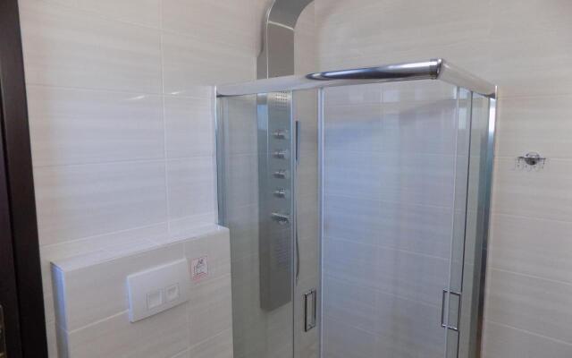 Souvlakis Pool Suites (S.P.S)